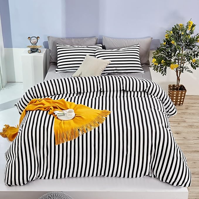 KAREVER White Black Stripes Comforter Set King Women Bedding Set Soft Durable White Striated Bedding Set