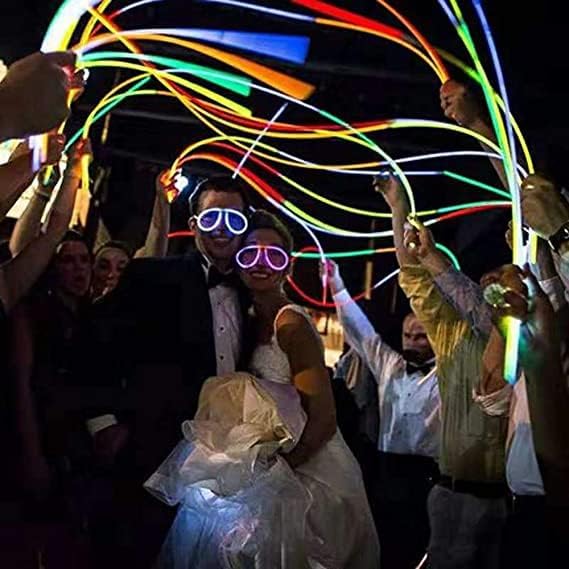 Glow Fever Glow Sticks Bulk 100ct 22'' Glow Necklaces with Connectors, Neon Light Sticks for Party Festivals Raves Concert Birthday Wedding, Pink
