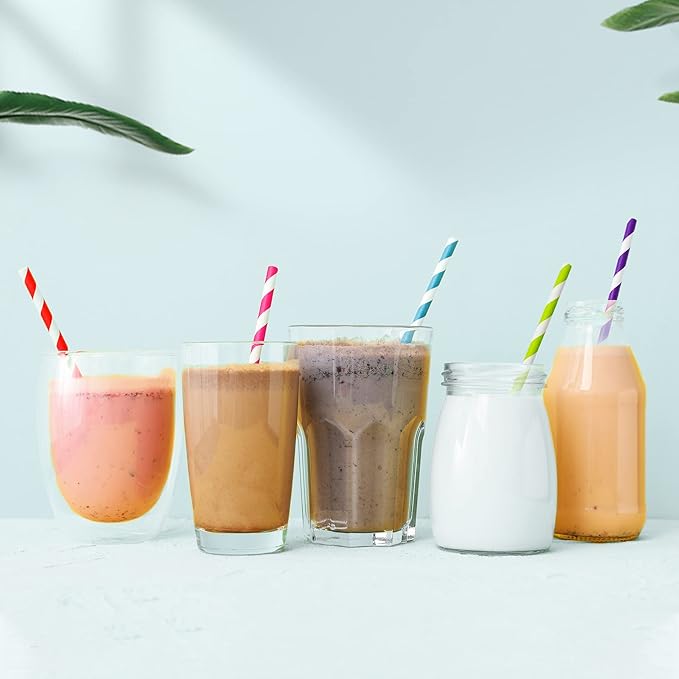 PakTalk 100 Pack Red Straws, Disposable Red and White Biodegradable Paper Striped Straws for Cocktail, Milkshake, Coffee, Lemonade (0.24" x 7.75")