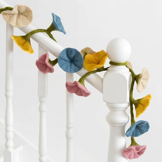 XunYee 5.6 ft Wool Felt Flower Garland Hand Felted Flower Strings for Wedding Party Floral Decor Mantle Decorations(Boho Colors,1 Pack)