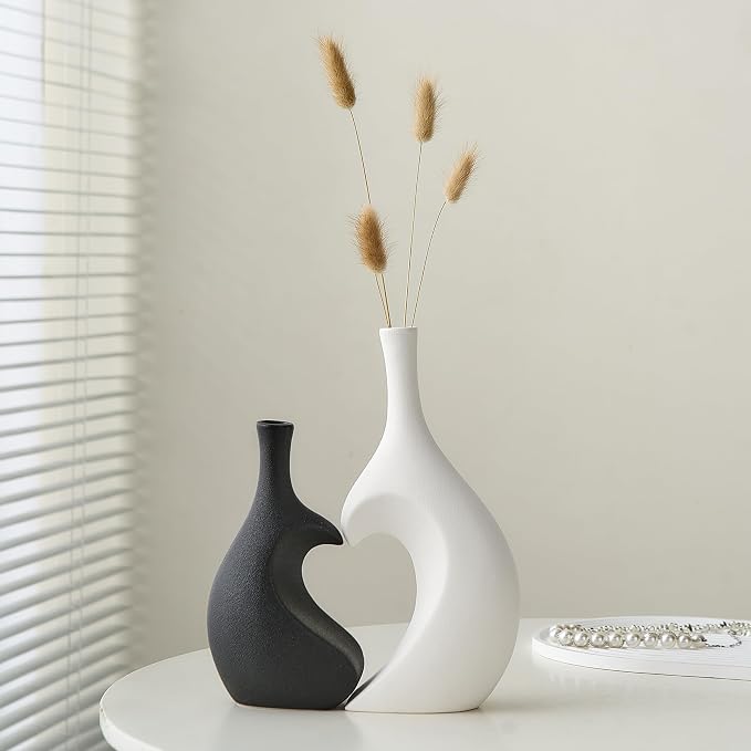 Unique Heart Shaped Vase: Set of 2 Black and White Heart Shaped Vase for Home Decor Minimalist Modern Decorative Vases for Living Room Dining Room Table Coffee Table Centerpiece Shelf Decoration