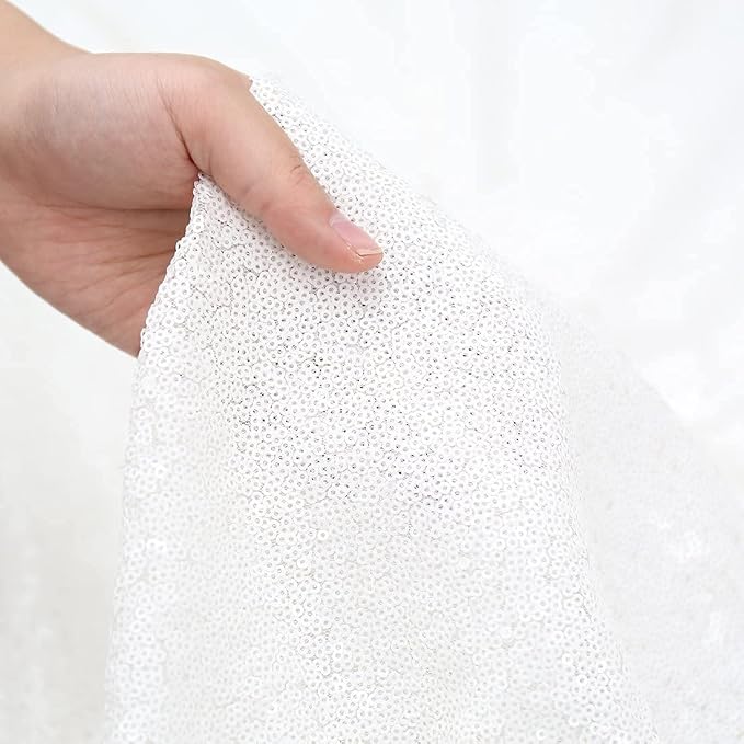 White Glitter Tablecloth 132'' Tablecloth Round Sequin Table Cloth Party Tablecloth Outdoor Table Cover Sequin Table Cloths for Birthy Wedding Party Decorations