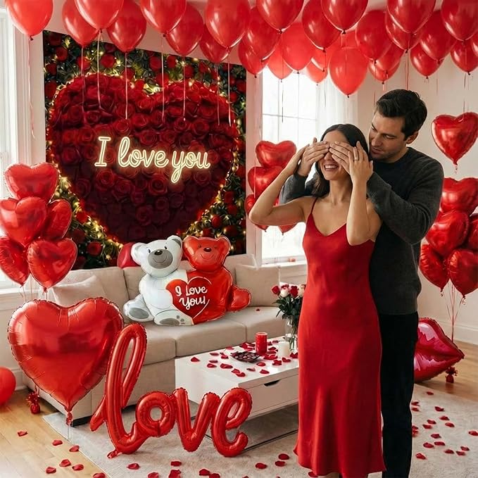 Red balloons with backdrop Hanging Hearts heart Little Bear I Love You balloons red rose petals for hotel Dec orations decorations Valentines Party Romantic Confession of love wedding anniversary