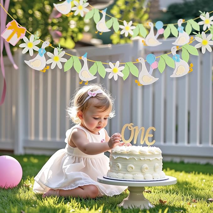 Goose Themed Felt Garland, Goose Banner for Boy Girl First Birthday Decor, Nursery Room, Baby Shower Decorations