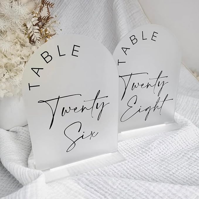 JINMURY Frosted Arch Wedding Table Numbers 1-25 with Stands, 5x7 Inch Frosted Arch Acrylic Sign with Black Letters, Arched Acrylic Table Numbers for Wedding Reception