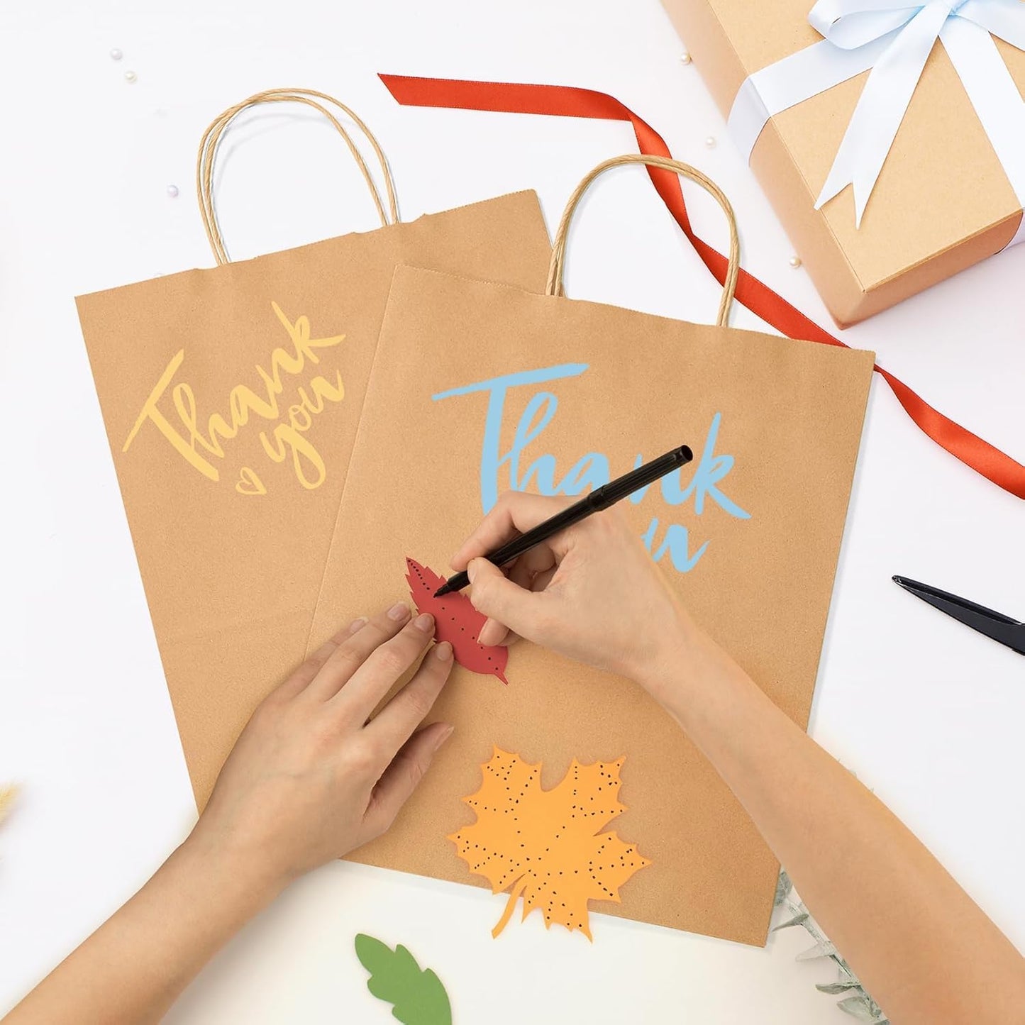 GSSUSA Brown Kraft Paper Gift Bag with Handles, 10x5x13 Bulk Shopping Grocery Paper Bags 200 Pcs, Party Favor Retail Small Business Packaging Mother's Day Merchandise Boutique Wedding Baby Shower