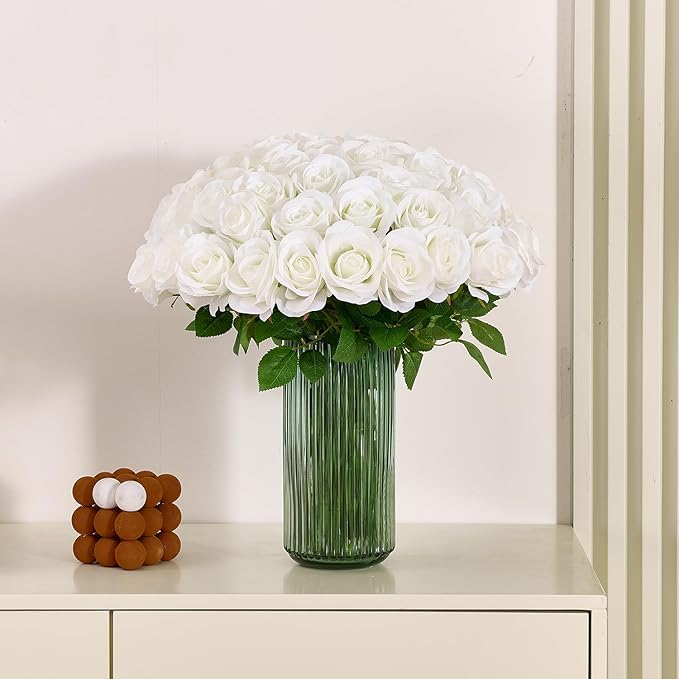 60 Pcs Ivory Fake Roses Artificial Flowers Bulk Realistic Silk Faux Rose with Stems for Wedding Decoration Anniversary Bridal Bouquet DIY Floral Arrangement Romantic Home Decor Gifts