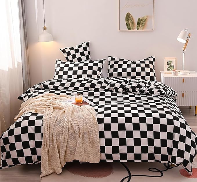 Karever King Black White Grid Comforter Set, 3-Piece Bedding Set with Comforter (104'' x 90'') and 2 Pillow Shams (20'' x 36''), Black and White Checkered Pattern