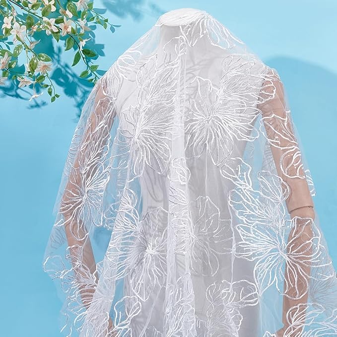 MAYJOYDIY 1 Yard 47~49 Inch Width White Flower Embroidered Lace Fabric Floral Petals Mesh Lace Trim Fabrics Wedding Accessories Tulle for DIY Wedding Dresses Half Skirt Dress Curtains
