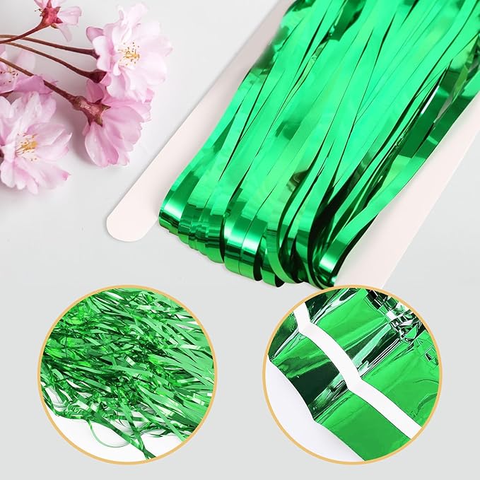 40 Pack Green Foil Curtain Backdrop Metallic Tinsel Foil Fringe Curtains Photo Booth Props for Birthday Party Decoration Christmas Holiday Halloween New Year Party Supply, Green