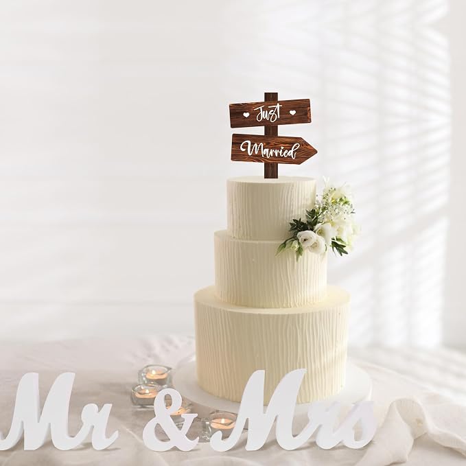 Rustic Just Married Wedding Banner & Mr Mrs Table Sign & Cake Topper in Wood Country Chic Wedding Decorations