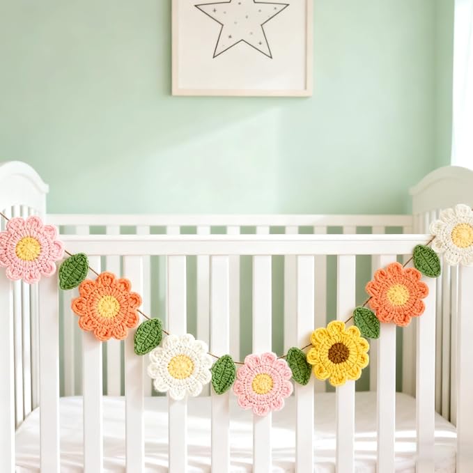 Handmade Crochet Flower Garland, Felt Flower Garland for Girl Nursery Decor, Daisy Garland for Birthday Party, Boho Room Wall Hanging Decoration, Girl 1st Birthday Decor