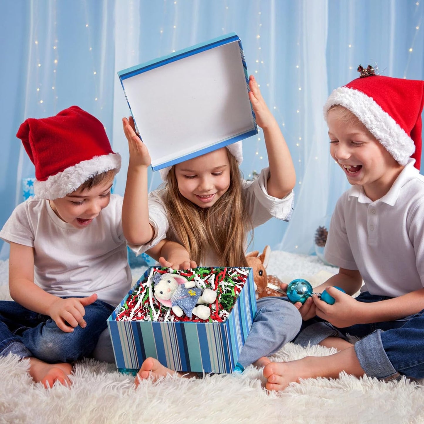 Zankubom 1 LB Crinkle Cut Paper Shred Filler Great for Gift Wrapping, Basket Fillers, Birthday, Gift Wrapping, Anniversary, Halloween Christmas Party Decor Filling Supplies Red Green White