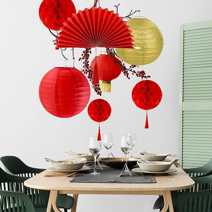 Winlyn 22 Pcs Chinese Lunar New Year Party Decorations Oriental Hanging Fans Red Gold Round Paper Lanterns Honeycomb Balls for Asian Chinese Vietnamese Tet The Year of Horse Home Wedding 2026 Decor