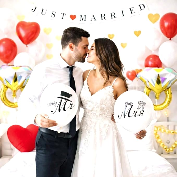 Just Married Party Decorations Heart Garland Just Married Banner Sign Red White Balloon Artificial Rose Petals Heart Tea Light Candles Diamond Ring Aluminum Balloon for Wedding Marriage Party