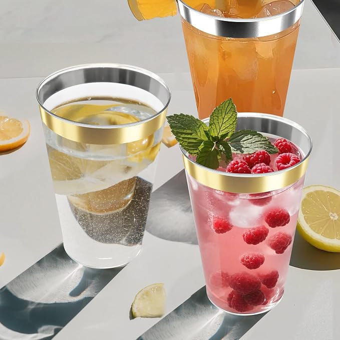 Byvivace 12oz Clear Plastic Cups with Gold Rimmed Sturdy & Food Safe Disposable Wine Glasses Wedding Cups Party Cups Plastic Cocktail Glasses for Wine, Juice, Cocktails and Cold Beverages [100 Pack]