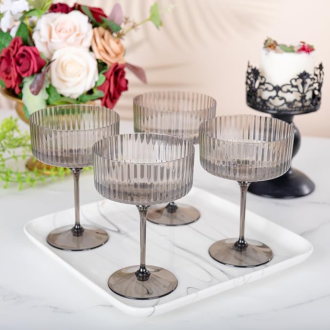 LIYH 20 Pcs Plastic Martini Glasses 10 Oz Clear Black Disposable Martini Glasses Cocktail Coupe Plastic Champagne Tower Disposable Wine Cups Perfect for Bar Cocktails Parties Wedding
