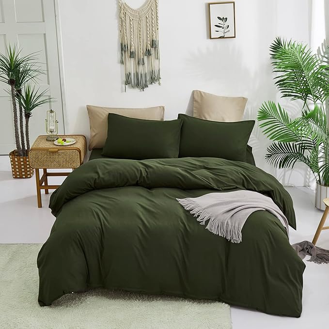 KAREVER Army Green Comforter Twin Dark Deep Green Bedding Set Teens 3 PCs Hunter Green Comforter 1 Twin Size Comforter (68x90 inches) with 2 Pillowcases (20x26 inches)