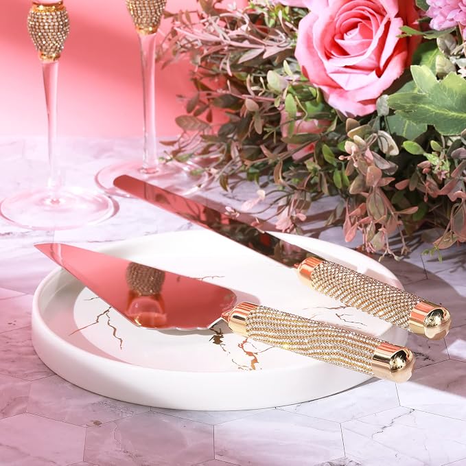 Boao 4 Piece Mr and Mrs Champagne Flutes and Cake Knife Server Set Crystal Wedding Toasting Flutes Rhinestone Cake Cutting Set for Bride and Groom Wedding Engagement Bridal Shower Gifts(Gold)