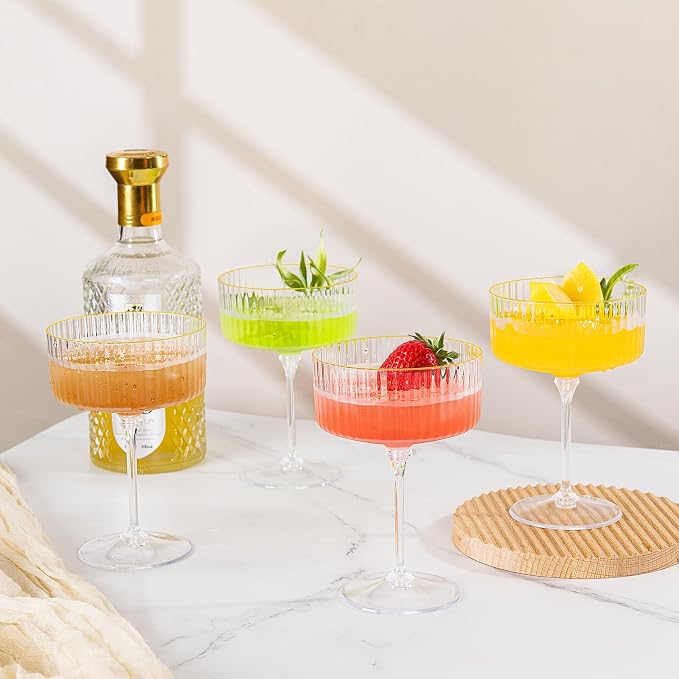 LIYH 20 Pcs Plastic Martini Glasses 10 Oz Disposable Martini Glasses Cocktail Coupe Plastic Champagne Tower Disposable Wine Cups Perfect for Bar Cocktails Parties Birthday - Gold Edge