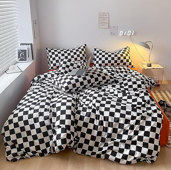 Karever King Black White Grid Comforter Set, 3-Piece Bedding Set with Comforter (104'' x 90'') and 2 Pillow Shams (20'' x 36''), Black and White Checkered Pattern