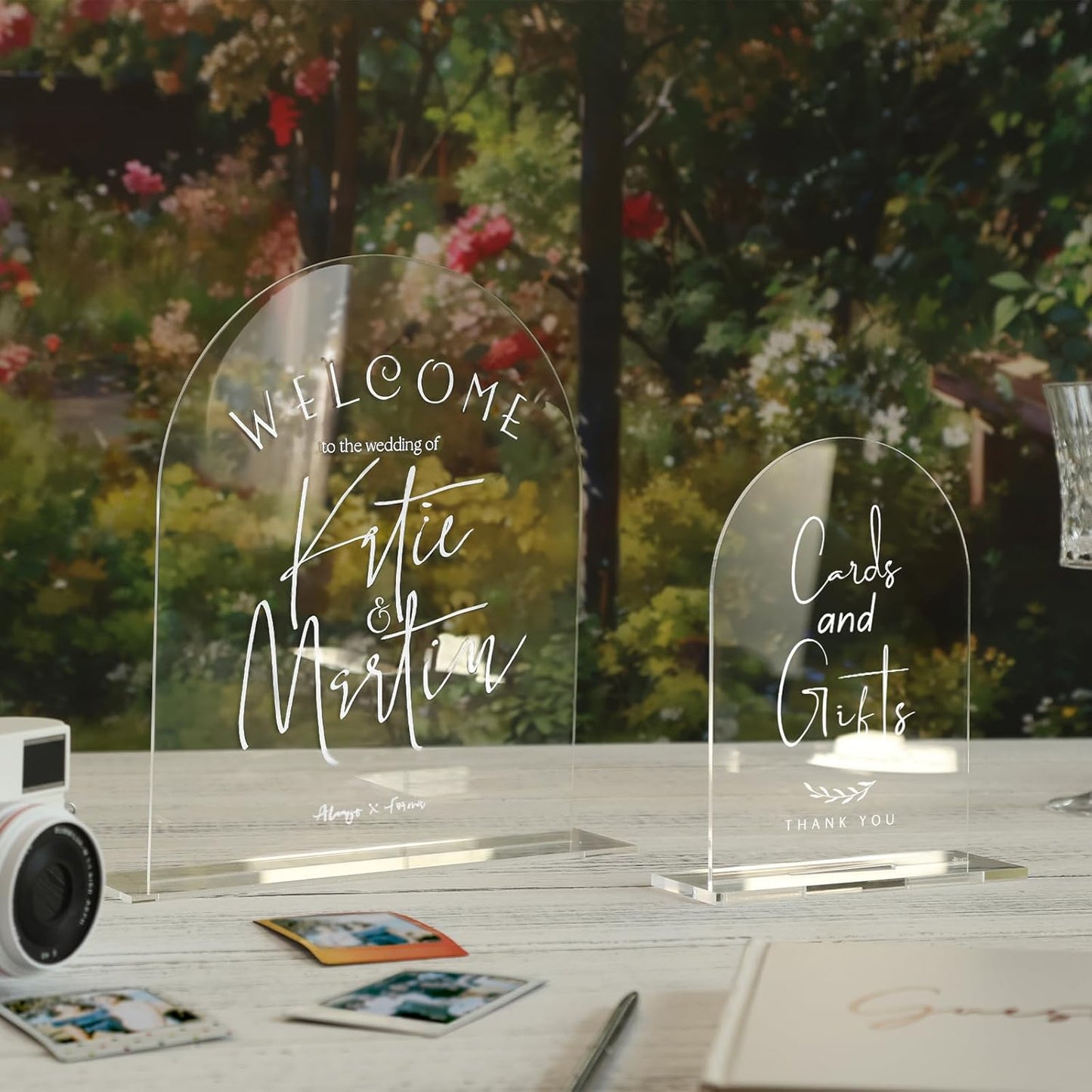 UNIQOOO 10 Pack Acrylic 5x7 Clear Arch Table Sign for Wedding with Holders, 1/8 in Thick, DIY Blank Arch Sign Sheet Perfect for Decoration, Party,Anniversary, Event, Stand Included