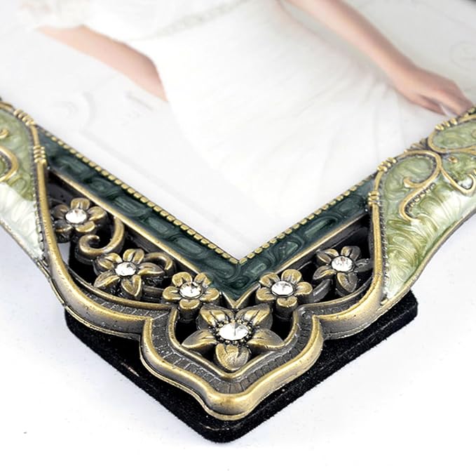 5x7 Vintage Brass Picture Frame Decor Ornate Antique Photo Frames with Glass Front, Art Decor Wedding Picture Frame Tabletop Display, Gifts Ideas for Women, Horizontally & Vertically
