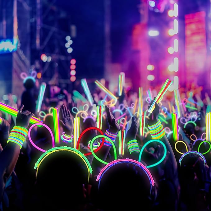 SHQDD 200 Glow Sticks Bulk Party Pack, 8” Neon Glow Sticks, DIY Glowsticks with Connectors Bracelets & Necklaces, Glow in the Dark Party Supplies for Kids, Adults, Parties, Halloween & New Year