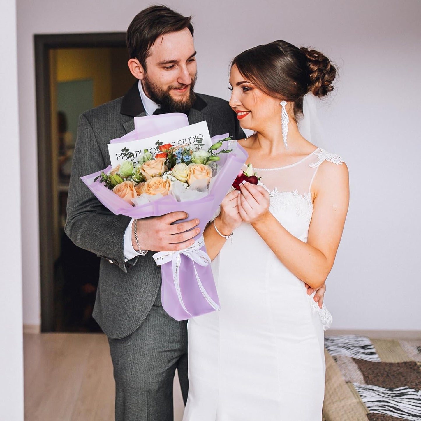 NESCCI 20 Sheet Flower Wrapping Paper - Waterproof Floral Bouquet Wrapping Paper, Florist Supplies Packaging Paper for Wedding Birthday Gift DIY (Translucent Lilac Purple)