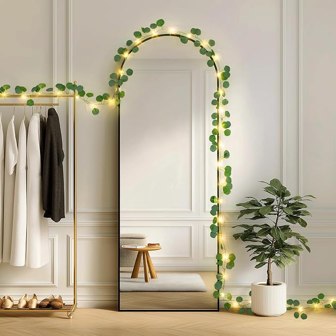 JMEXSUSS 33 FT 100 LED Eucalyptus Vine Fairy Lights, Vines with Lights Battery Operated with Remote, Eucalyptus Leaf Light Garland Indoor Outdoor for Bedroom Wall Classroom Party Decor(Warm White)