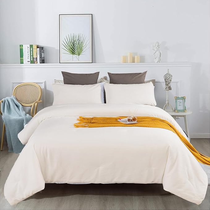 KAREVER White Velvet Comforter Set Cal King Flannel Velvet White Bedding Comforter Set Fuzzy 3 PCs Warm Soft Solid White Cal King Comforter Set Women White Furry Blanket for Cold Winter Bedding Set