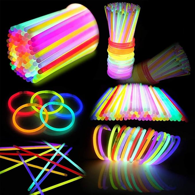 JOYIN 800 Pcs 8" Glow sticks Bulk Party Favors Pack, Neon Glow in the Dark Party Supplies, Light Up Necklaces and Bracelets with Connectors, Easter, Football, Birthday Decorations
