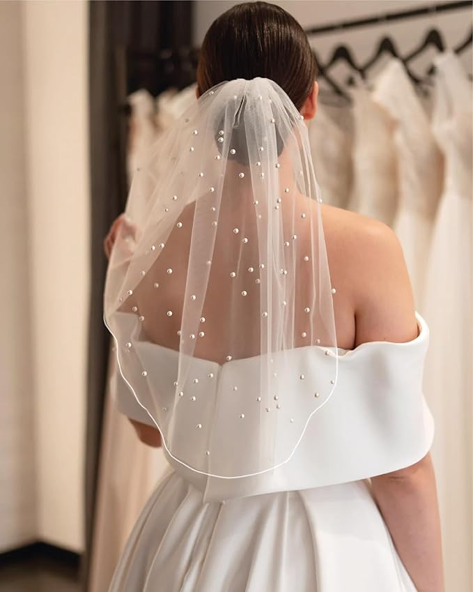LADY&HOME White Bridal Veil Pearl Wedding Veil With Comb Bachelorette Party Veil for Brides,Bridal Shower Accessory,Bridesmaid Favor,Bride To Be Gift