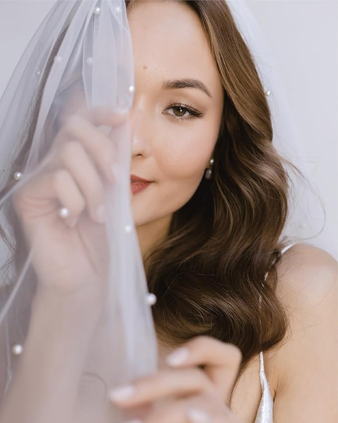 LADY&HOME White Bridal Veil Pearl Wedding Veil With Comb Bachelorette Party Veil for Brides,Bridal Shower Accessory,Bridesmaid Favor,Bride To Be Gift