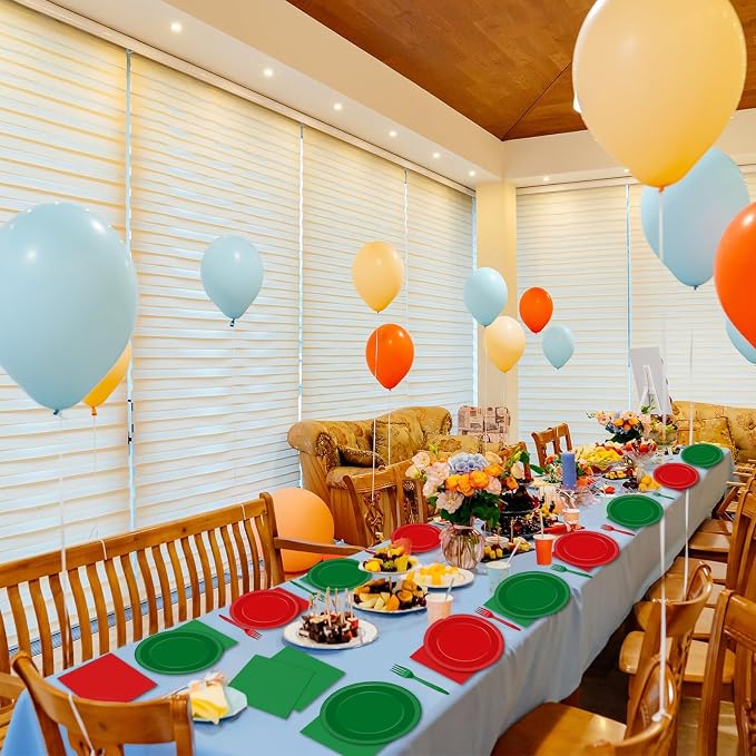 gisgfim 50 Guests Christmas Party Supplies Red and Green Plates and Napkins Plastic Forks Holiday Tableware Xmas Paper Plates for Christmas Party 200PCS
