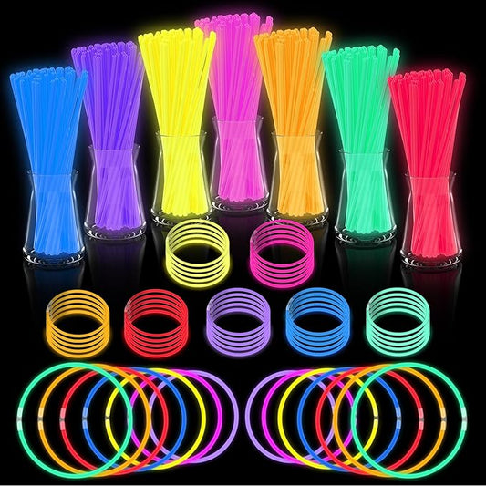 JICUICUI Glow Sticks Bulk Party Pack- Ultra Bright 800pk Glow in the Dark Party Supplies, Neon Party Favors, Glow Sticks Party Supplies Glow Necklaces and Glow Bracelets with Connectors