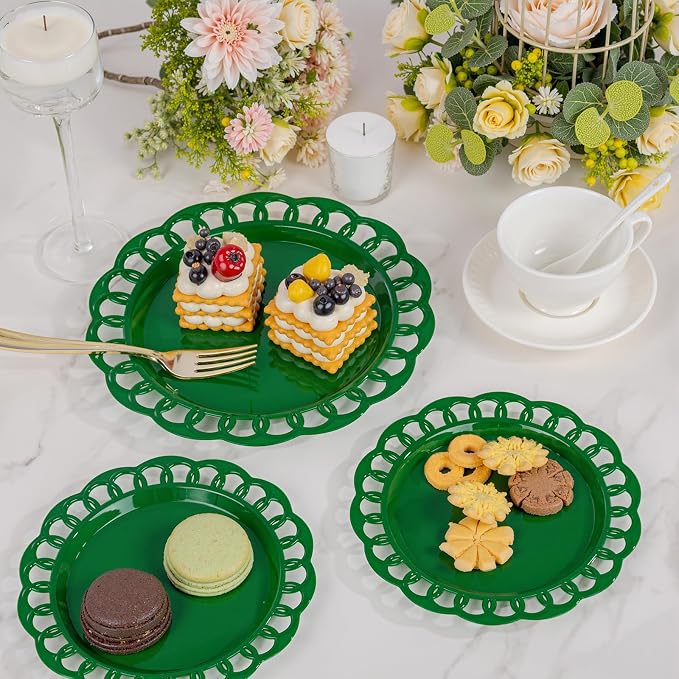 COLOSUS 60pcs Green Plastic Christmas Plates Set,Elegant Lace Rim Disposable Plates,Nice Plastic Plate for Party include 30 Dinner Plates and 30 Dessert Plates for Party,Wedding