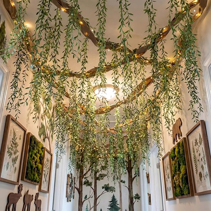 Yinder 41 Pcs Jungle Theme Decoration Set Artificial Hanging Vine Rainforest Greenery Leaves Vines Decor for Classroom VBS Tropical Forest Safari Party Indoor Outdoor Room Wall DIY Decor (Ivy)