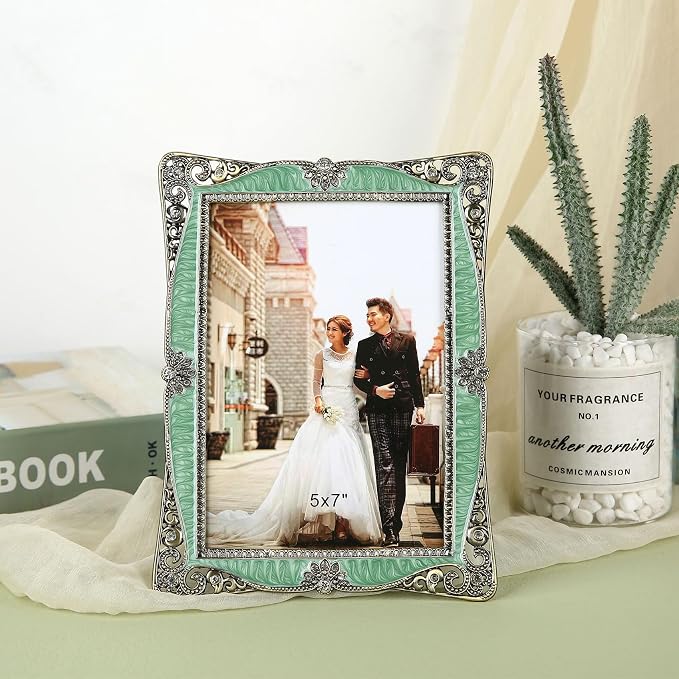 5x7 Vintage Green Picture Frame with Brass Metal Photo Frame Ornate Antique Art Decor, Clear Glass Front, Unique Gifts for Couple Women Wedding Mothers Day, Horizontally & Vertically