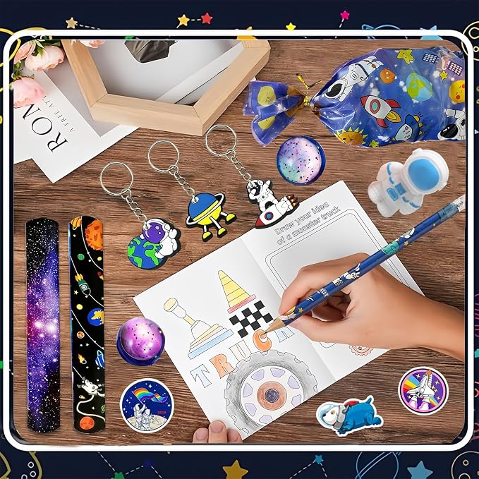 152PCS Space Party Favors Set, Outer Space Birthday Decorations Including Slap Bracelets, Keychains, Gift Bags, DIY Stickers, Drinking Straws, Alien Birthday Supplies