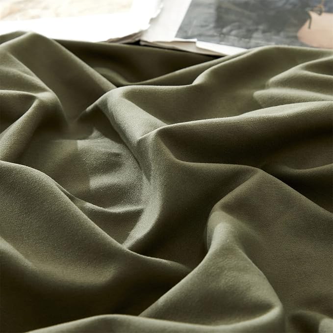 KAREVER Olive Green Comforter Full Size Solid Green Bedding Set 3 PCs Soft Dark Green Full Size Bed Blanket Set for All Season as Gift