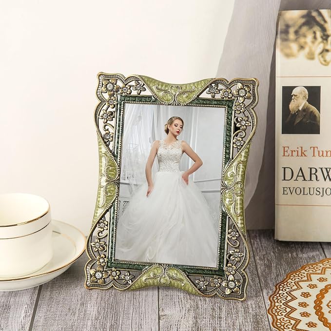 4x6 Vintage Brass Picture Frame Decor Ornate Antique Enamel Photo Frames with Glass Front, Art Decor Tabletop Display, Gifts Ideas for Women, Horizontally & Vertically