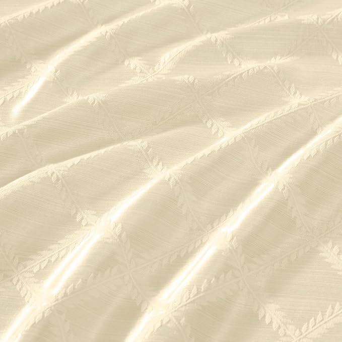 Lenox Laurel Leaf Tablecloth, Ivory - 70" W x 104" L