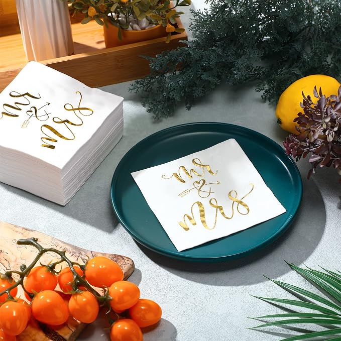 200 Pcs Wedding Napkins Mr and Mrs Napkins for Wedding Reception 3 Ply Gold Foil Disposable Cocktail Beverage Dessert Napkins for Bridal Shower Engagement Party Cake Table Decor(Arrow & Heart)