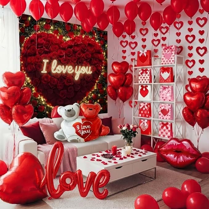 Red balloons with backdrop Hanging Hearts heart Little Bear I Love You balloons red rose petals for hotel Dec orations decorations Valentines Party Romantic Confession of love wedding anniversary