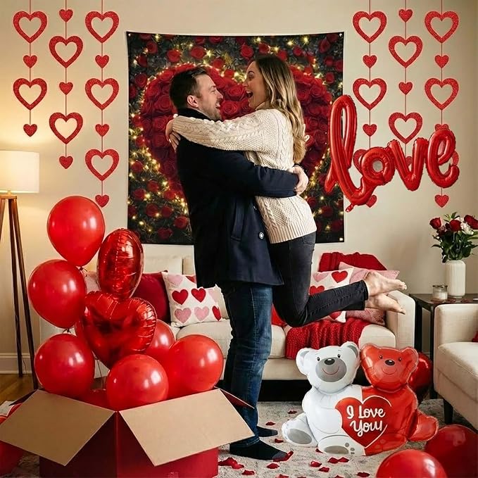 Red balloons with backdrop Hanging Hearts heart Little Bear I Love You balloons red rose petals for hotel Dec orations decorations Valentines Party Romantic Confession of love wedding anniversary