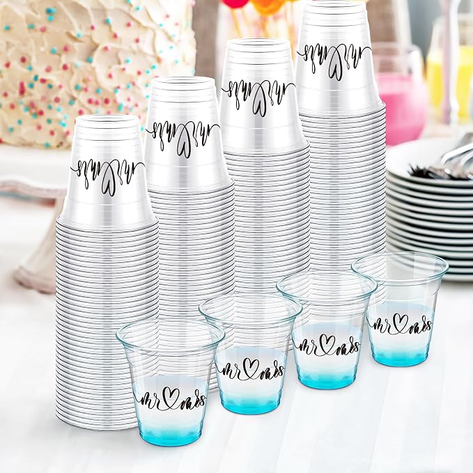 Dandat Disposable Wedding Plastic Cups Bulk 10oz Mr and Mrs Happily Ever After Disposable Clear Reception Drinking Cup for Wedding Reception Bridal Shower Engagement Party(200 Pack,Mr and Mrs)