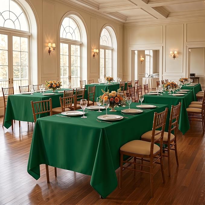 Fitable 6 Pack Hunter Green Rectangle Table Clothes - 70 x 108 Inch - Wrinkle and Stain Resistant Fabric Tablecloths, Washable Polyester Table Covers for Wedding, Party, Banquet, Formal Events