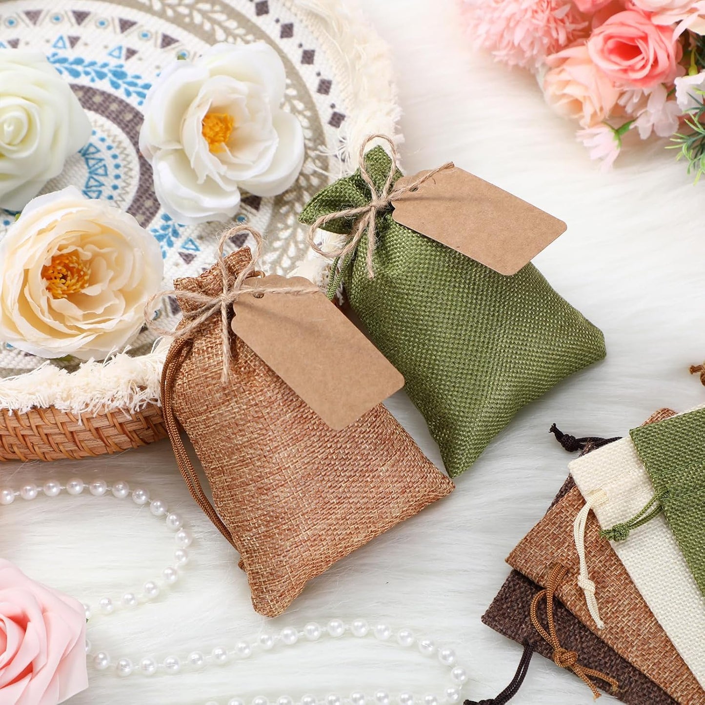 Woanger 100 Pcs Burlap Gift Bags with 100 Pcs Kraft Paper Gift Tags with Drawstring Favor Bulk Burlap Sack Bags for DIY Wedding Party Craft (4 x 6 Inch,Beige, Medium Brown, Dark Brown, Military Green)