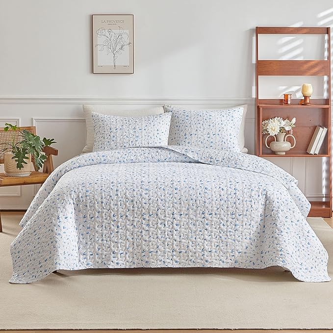 mixinni King Quilt Bedding Set with Pillow Shams, 3 Piece Boho Blue Floral Bed Coverlets for All Seasons, Soft Lightweight Microfiber Quilted Comforter Set-(92"x106", 1 Quilt+ 2 Pillow Shams)